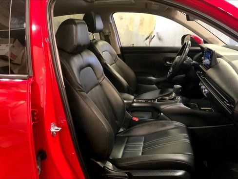Used 2025 Honda HR-V EX-L image 9