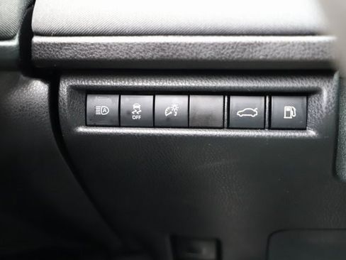 Used 2025 Toyota Camry LE image 37