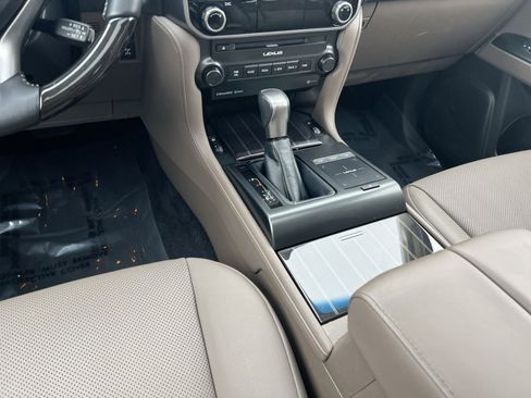 Used 2023 Lexus GX 460 Premium image 23