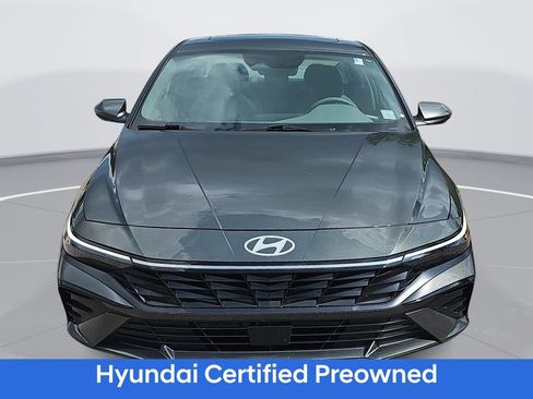 Certified 2025 Hyundai Elantra SEL FWD image 2