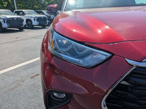 New 2026 Toyota Highlander Platinum AWD/4WD image 10