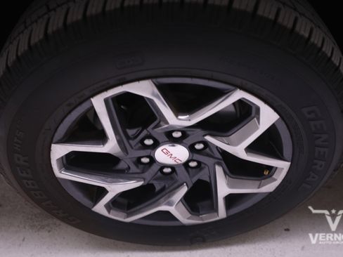 Used 2021 GMC Yukon Denali image 36