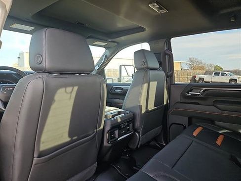 New 2026 GMC Sierra 2500 AT4 w/ AT4 Premium Plus Package image 10