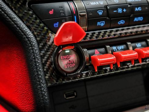 Used 2019 Ford Mustang Shelby GT350 w/ Technology Package image 72