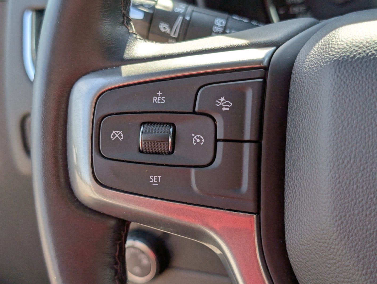 Used 2022 Chevrolet Tahoe LS AWD/4WD image 24