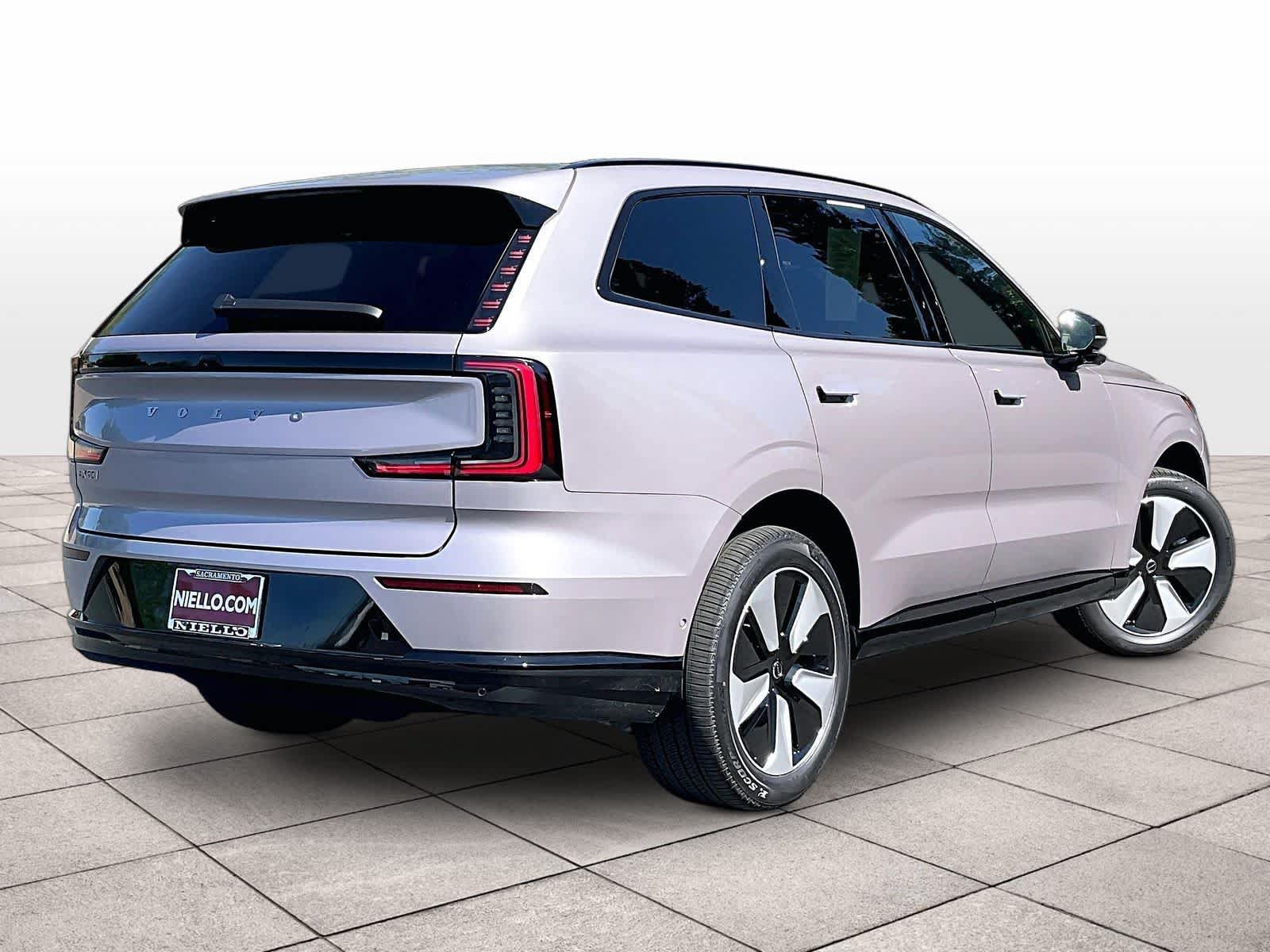 New 2026 Volvo EX90 Plus RWD image 4