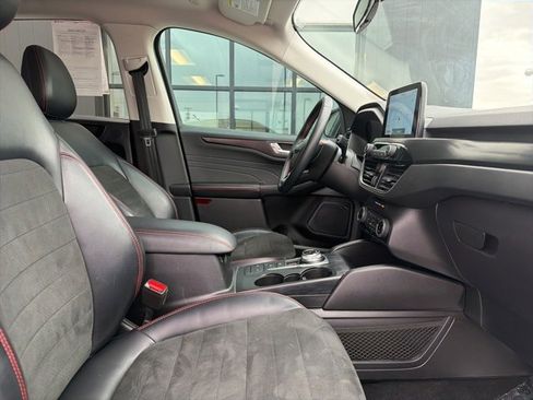 Used 2022 Ford Escape SEL w/ SEL Stealth AWD Package image 12