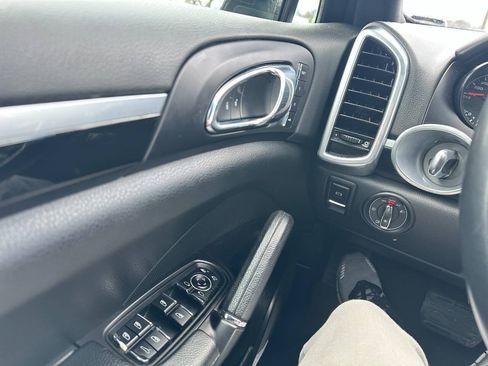 Used 2017 Porsche Cayenne Platinum Edition AWD/4WD image 19