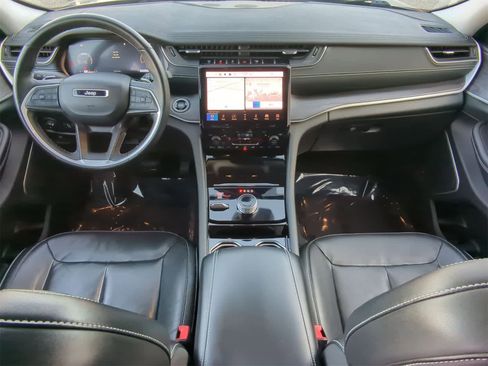 Certified 2022 Jeep Grand Cherokee L Limited image 15