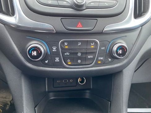 Used 2020 Chevrolet Equinox LT AWD/4WD image 18