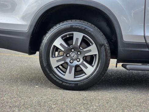 Used 2017 Honda Ridgeline RTL-T image 37