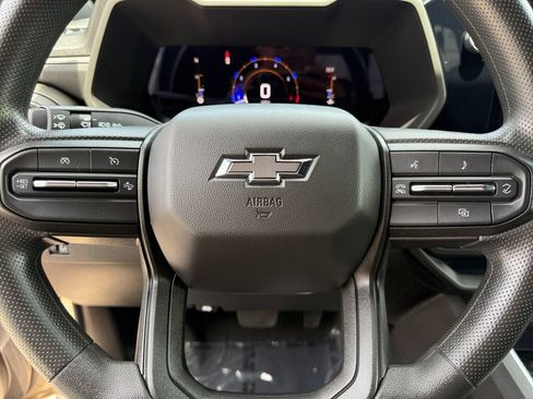 Used 2023 Chevrolet Colorado Trail Boss w/ Technology Package AWD/4WD image 19