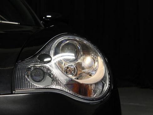 Used 2003 Porsche 911 Carrera RWD image 25