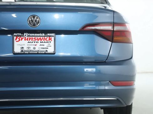 Used 2019 Volkswagen Jetta SE w/ Cold Weather Package FWD image 44