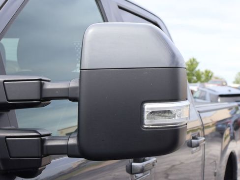 Used 2022 Ford F350 Lariat w/ Lariat Ultimate Package AWD/4WD image 3