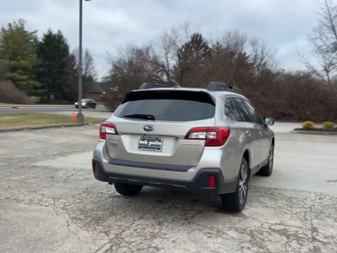 Used 2019 Subaru Outback 2.5i Limited image 8