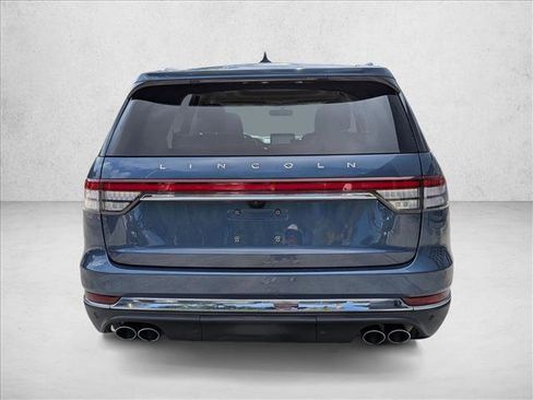 Used 2020 Lincoln Aviator Reserve w/ Equipment Group 202A image 7