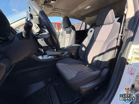 Used 2020 Subaru Crosstrek 2.0i Premium w/ Moonroof Package 2 image 2