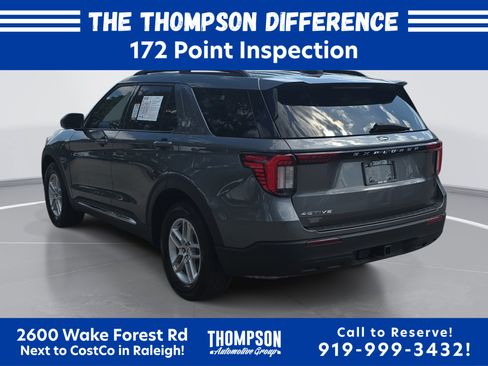Used 2025 Ford Explorer Active RWD image 5