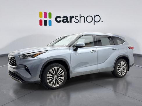 Used 2021 Toyota Highlander Platinum AWD/4WD image 1