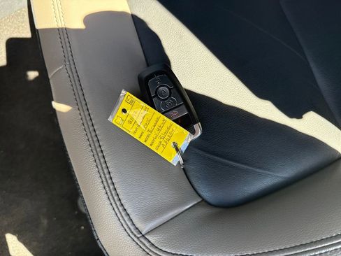 Used 2024 Ford Bronco Wildtrak image 36