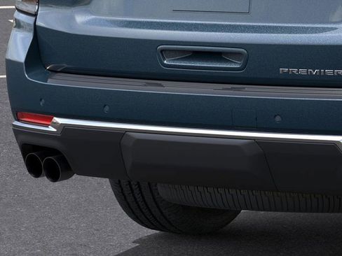 New 2026 Chevrolet Suburban Premier image 14