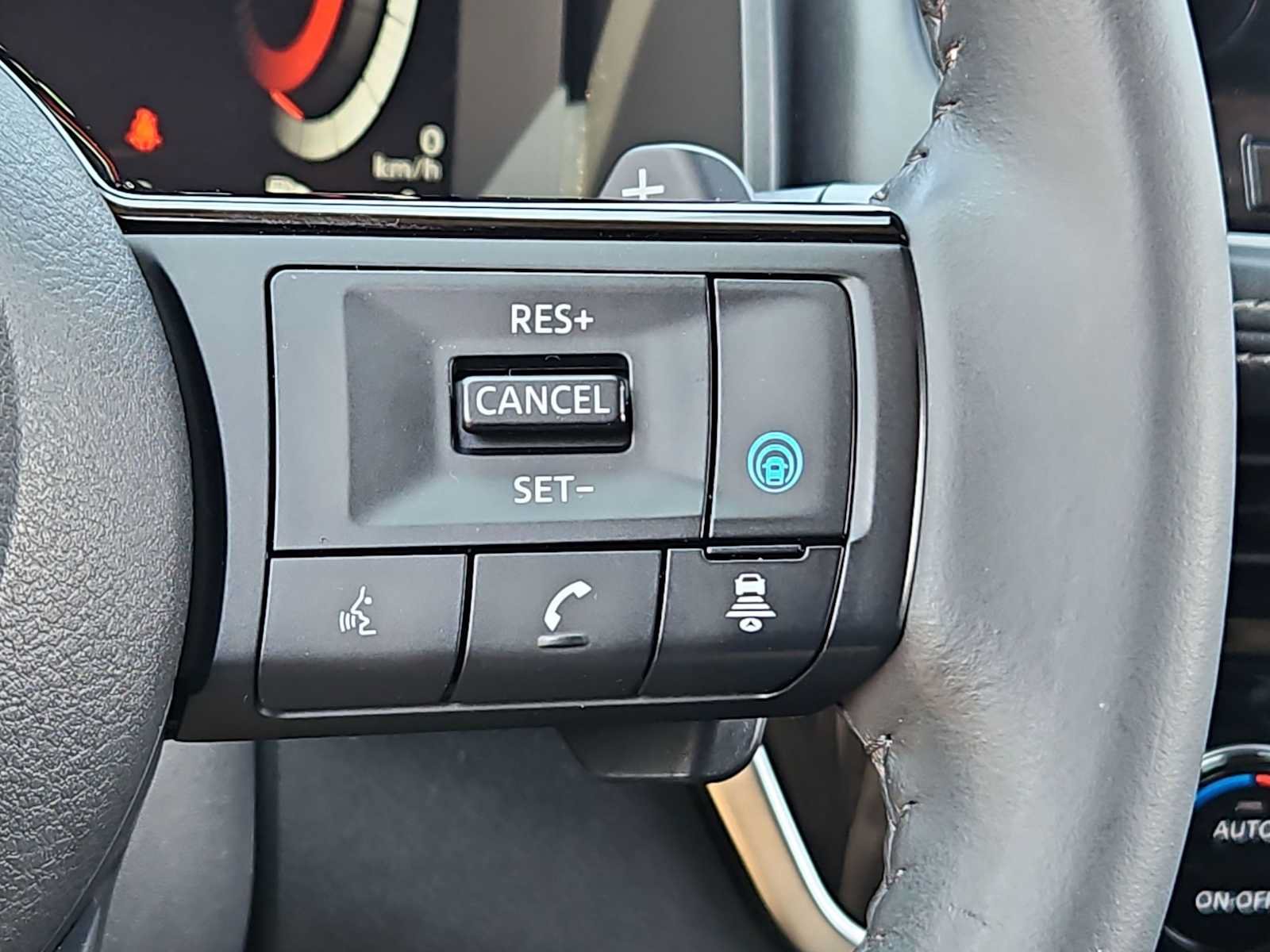 Used 2023 Nissan Rogue Platinum w/ Platinum Premium Package FWD image 25