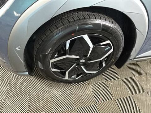 Used 2024 Hyundai Ioniq 5 Limited RWD image 9