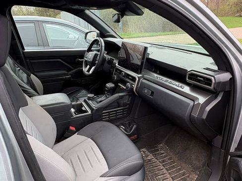 Used 2024 Toyota Tacoma TRD Off-Road w/ TRD Off Road Upgrade Package AWD/4WD image 2