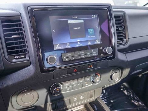 Used 2022 Nissan Frontier S image 12