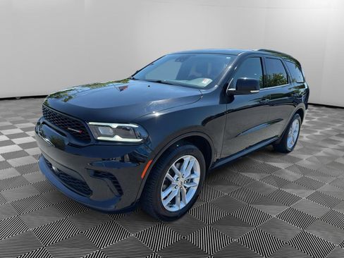 Used 2024 Dodge Durango GT image 3