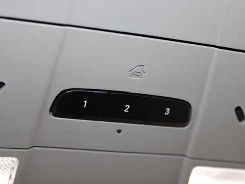 Used 2022 GMC Terrain SLT w/ Tech Package image 35