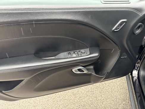 Used 2022 Dodge Challenger GT w/ Plus Package image 8