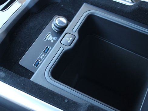 Used 2020 Land Rover Range Rover Sport HST image 30