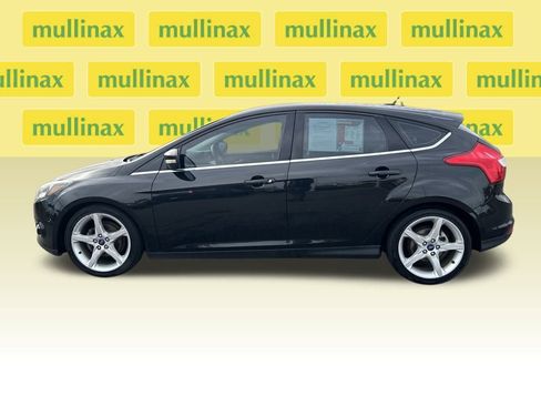 Used 2013 Ford Focus Titanium w/ Titanium Handling Pkg image 11