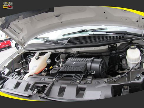 Used 2019 Chevrolet Express 2500 RWD image 21