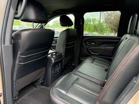 Used 2020 Nissan Titan PRO-4X w/ Pro-4x Convenience Package AWD/4WD image 13