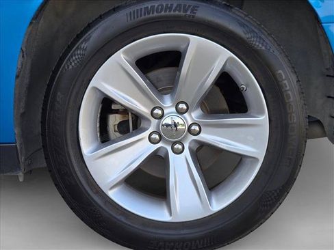 Used 2023 Dodge Challenger SXT RWD image 19