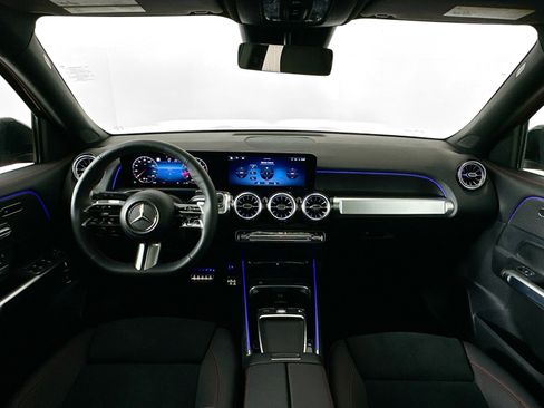 Used 2026 Mercedes-Benz GLB 250 4MATIC image 47