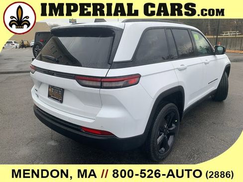 New 2025 Jeep Grand Cherokee Altitude AWD/4WD image 13