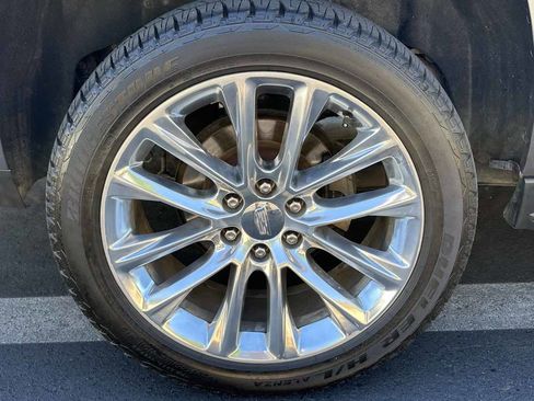 Used 2019 Cadillac Escalade ESV Luxury AWD/4WD image 63