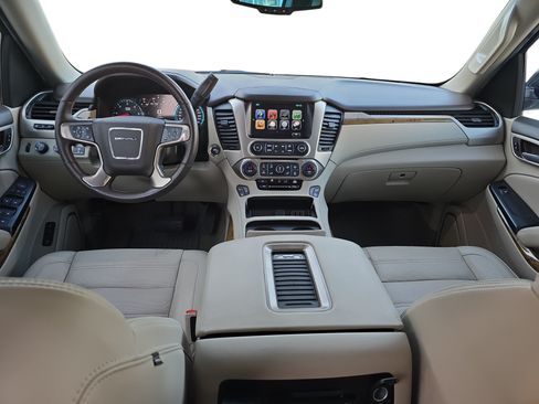 Used 2017 GMC Yukon XL Denali w/ Open Road Package AWD/4WD image 9