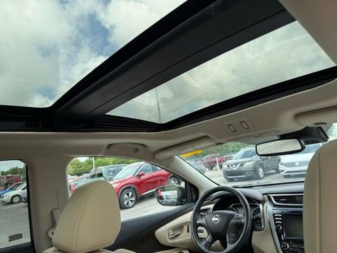 Used 2020 Nissan Murano Platinum w/ Cargo Package FWD image 21