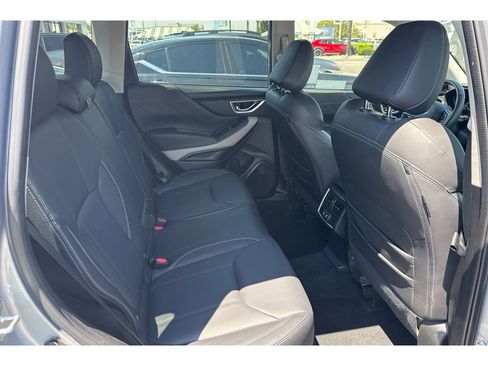 Used 2022 Subaru Forester Limited w/ Popular Package #3 image 18