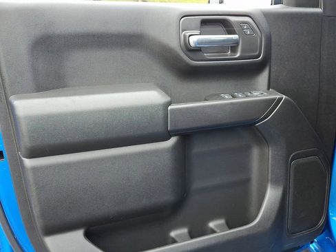 Used 2025 Chevrolet Silverado 1500 Custom w/ Turbomax Blackout Package image 14