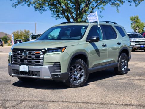 Certified 2026 Honda Pilot TrailSport image 1