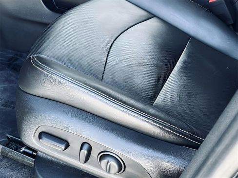 Used 2021 GMC Terrain SLT w/ Infotainment Package II image 30