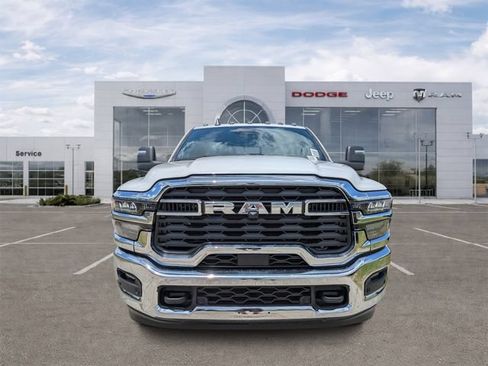 New 2026 RAM 3500 Tradesman AWD/4WD image 6