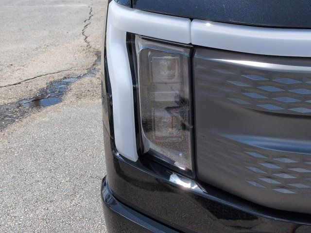 Used 2023 Ford F150 Lightning XLT AWD/4WD image 10