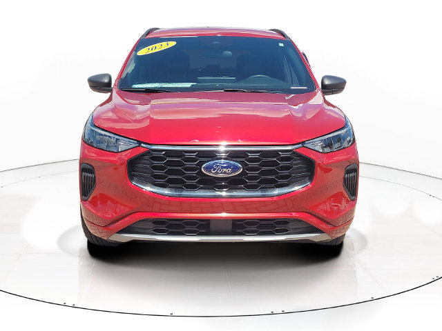 Used 2023 Ford Escape ST-Line w/ Tech Pack #1 FWD image 2
